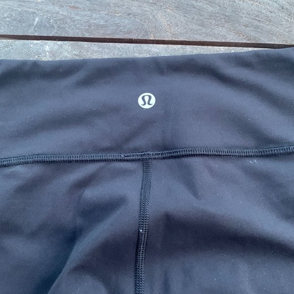 Lulu Lemon Black Mesh Panel Leggings - Picture 4 of 9